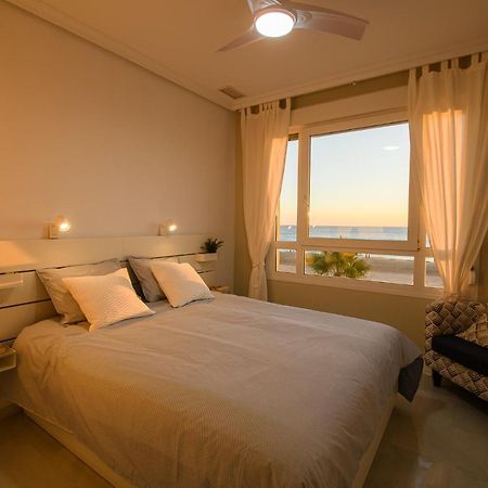 Preciado Apartamento Con Vistas Frontales Al Mar กาดิซ ภายนอก รูปภาพ