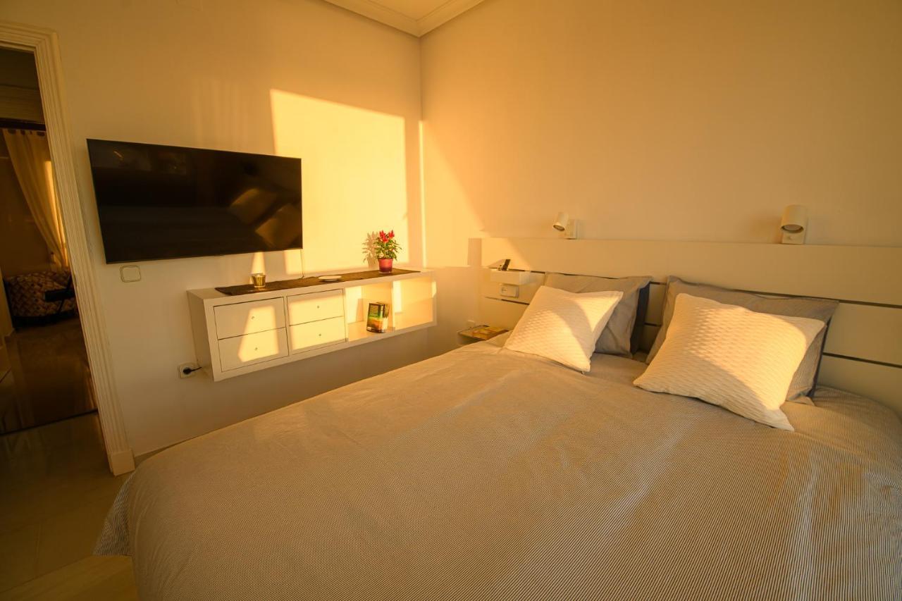 Preciado Apartamento Con Vistas Frontales Al Mar กาดิซ ภายนอก รูปภาพ