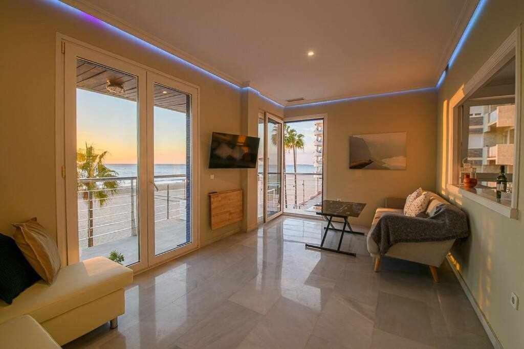 Preciado Apartamento Con Vistas Frontales Al Mar กาดิซ ภายนอก รูปภาพ