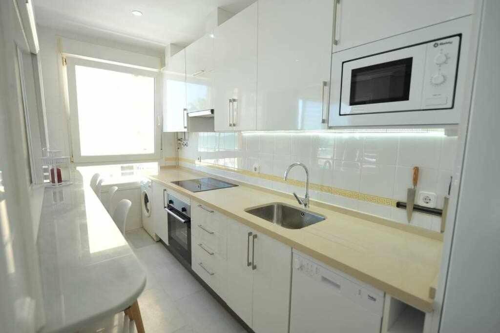 Preciado Apartamento Con Vistas Frontales Al Mar กาดิซ ภายนอก รูปภาพ